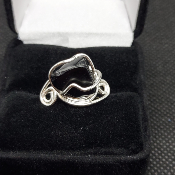 Wire wrapped Obsidian ring (size 6) - Picture 5 of 7